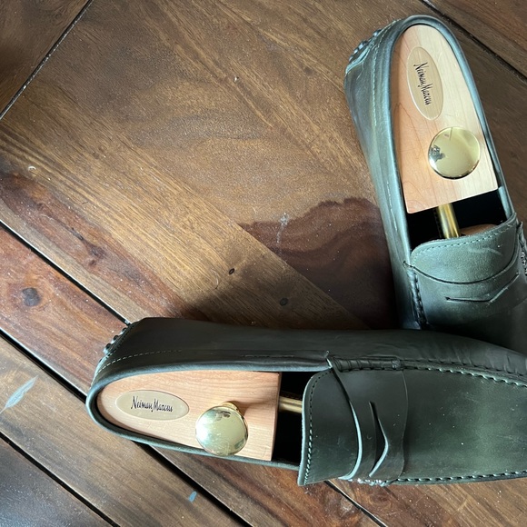 Tod's Gommino Driving Shoes - Picture 3 of 3